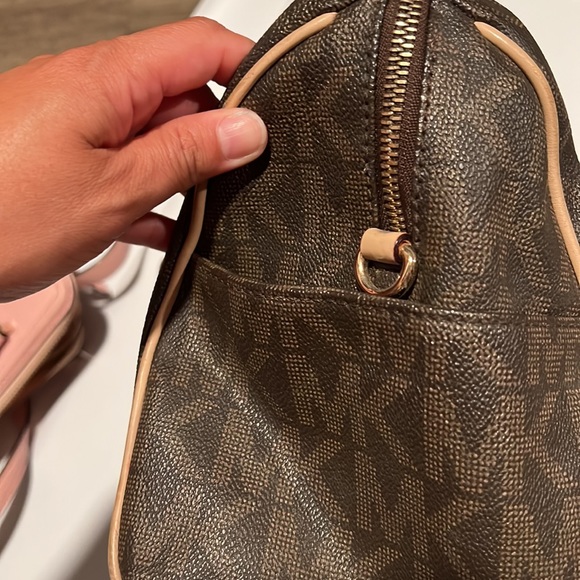 Michael Kors - Picture 2 of 3